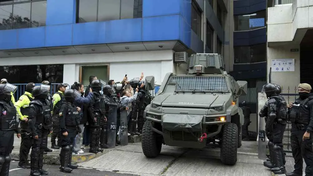 Ecuador irrumpió en la Embajada Mexicana, lo que provocó romper relaciones diplomáticas.