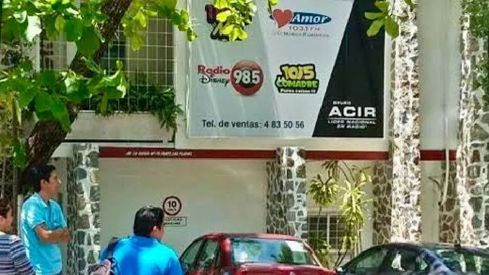 Las estaciones Mix 102.3, La Comadre 101.5 y Amor 98.5 salieron del aire en Acapulco.