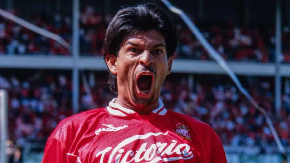 Tuvo acercamientos con el conjunto azulcrema