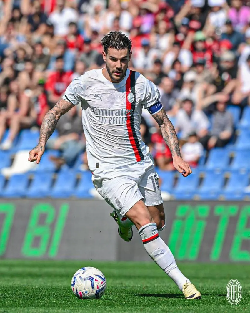 @ACMilan Milan empata ante Sassuolo e Inter se podrá coronar la próxima semana en el derbi milanés