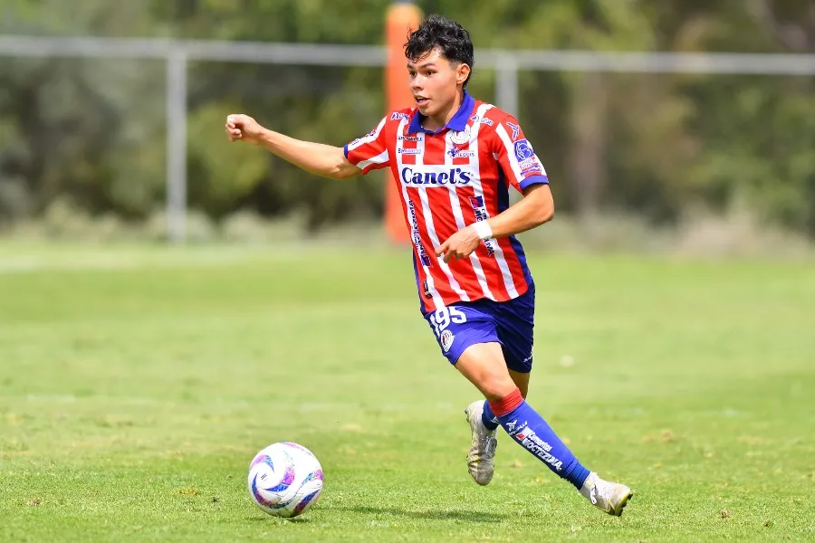 Alan Sandoval de Atlético de San Luis