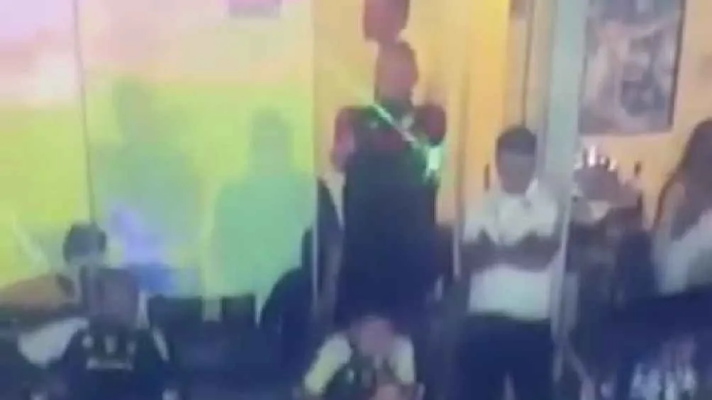 Apuntó con un láser al portero rival