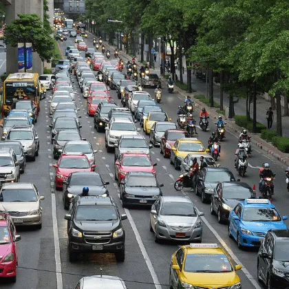 Evita multas y verifica si tu auto circula.