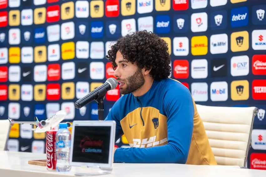 'Chino' Huerta en conferencia de prensa previo al Clásico Capitalino