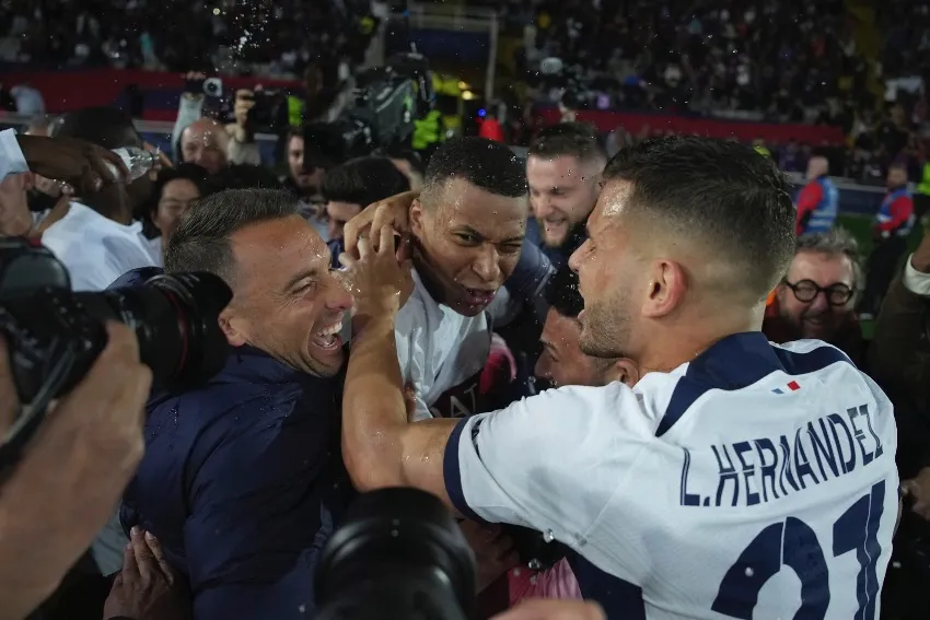 Mbappé celebrando el pase a Semifinales