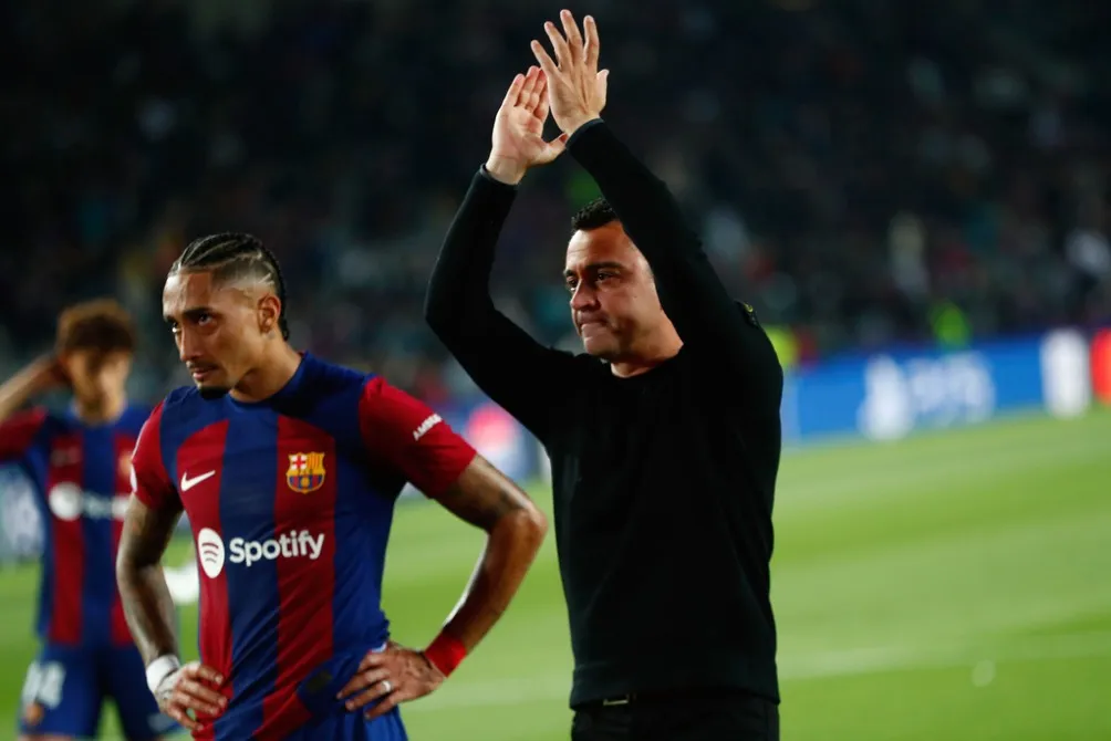 AP Xavi en lamento tras la eliminación ante PSG