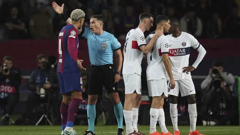 La expulsión cambió el partido