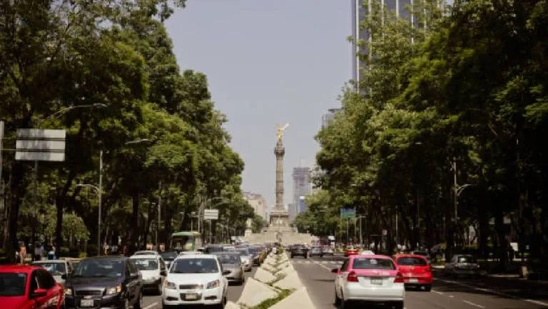 Como cada sábado, ya está con nosotros el Hoy No Circula sabatino. Foto iStock