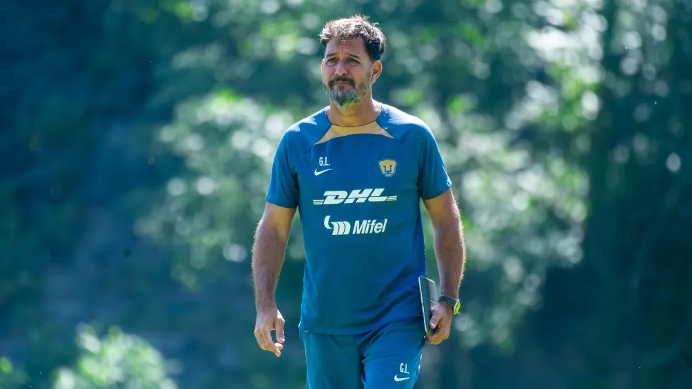 Gustavo Lema en su primer torneo al mando de Pumas