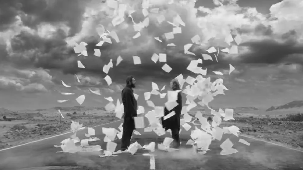 Post Malone también aparece en el video