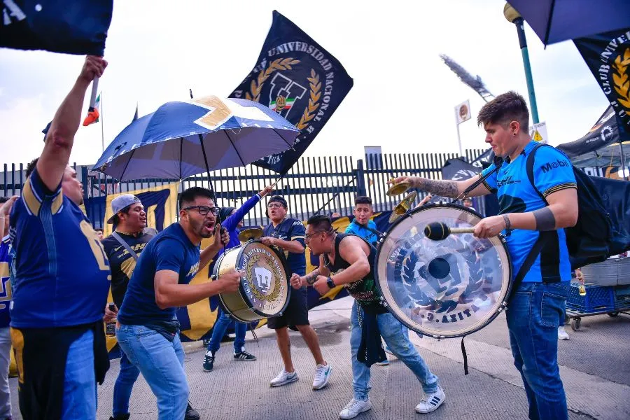 Aficionados de Pumas en CU