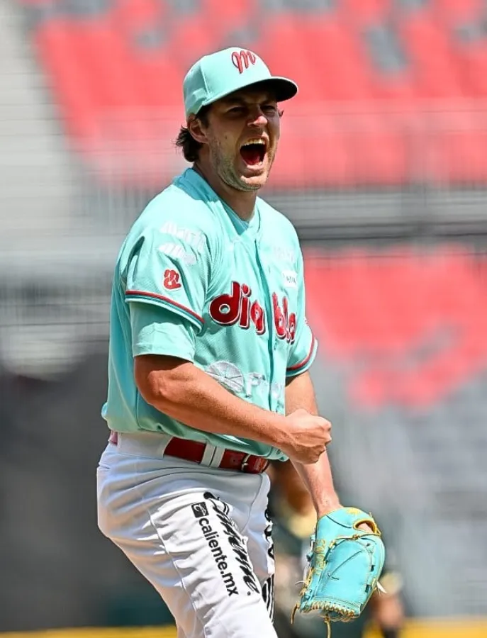 Trevor Bauer ponchó a nueve bateadores seguidos