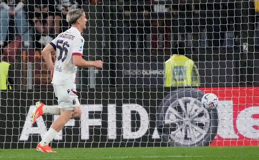 AP Alexis Saelemaekers tras definir para el tercero