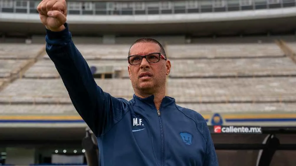 Se va contento con su equipo