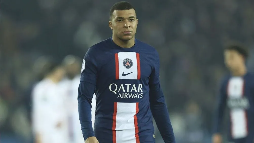 Mbappé podría salir de París