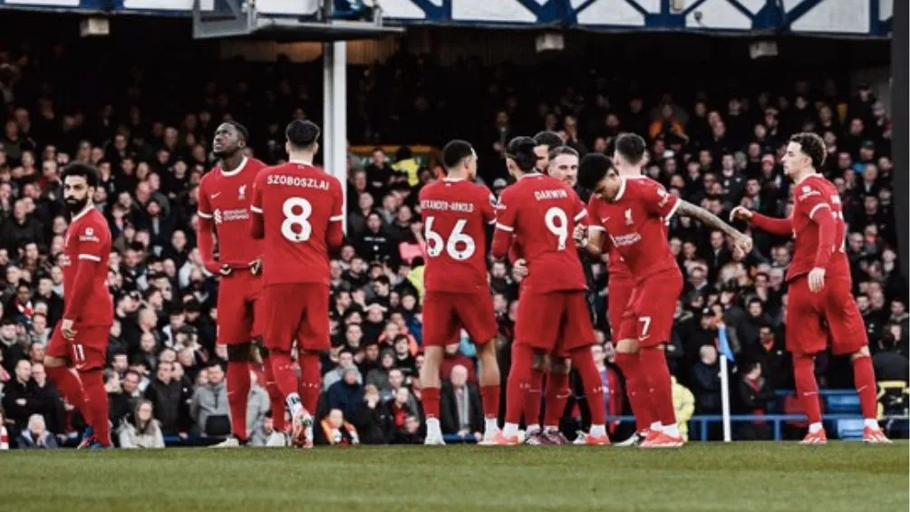 Liverpool cayó en Goodison Park