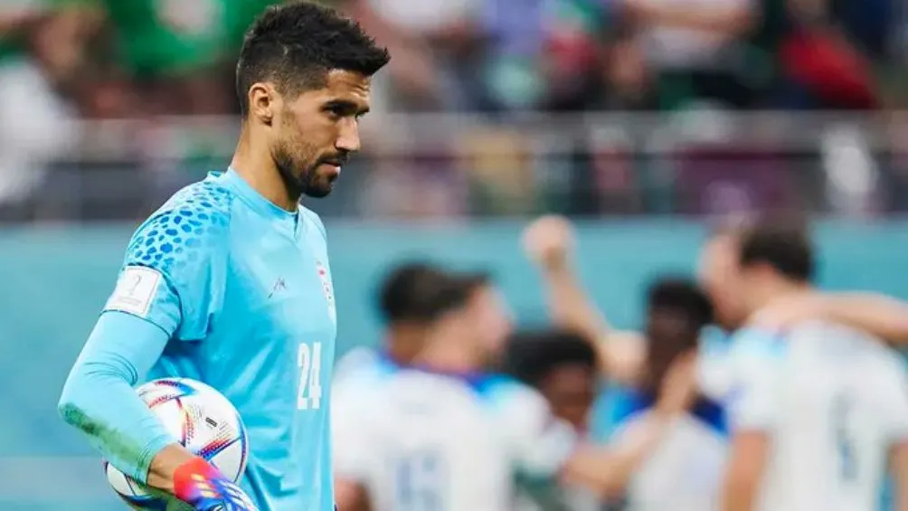 X: @GabyGallegosA Hossein Hosseini, arquero sancionado