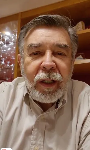 En un video desmintió su muerte y dijo estar bien.