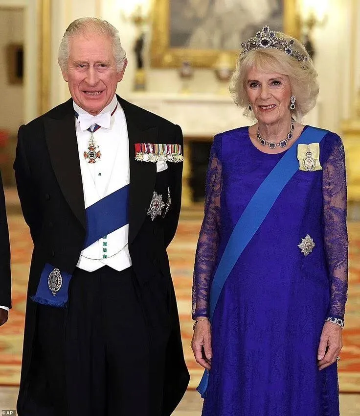 El trono para Carlos y Camila no ha sido cosa sencilla.