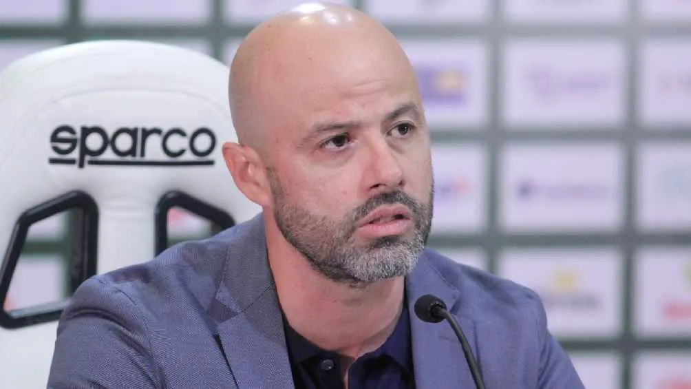 La directiva ya piensa en hacer movimientos