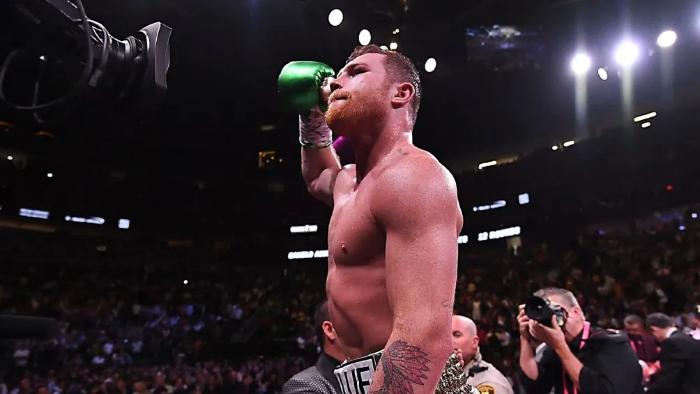 Canelo tiene récord casi perfecto vs boxeadores mexicanos