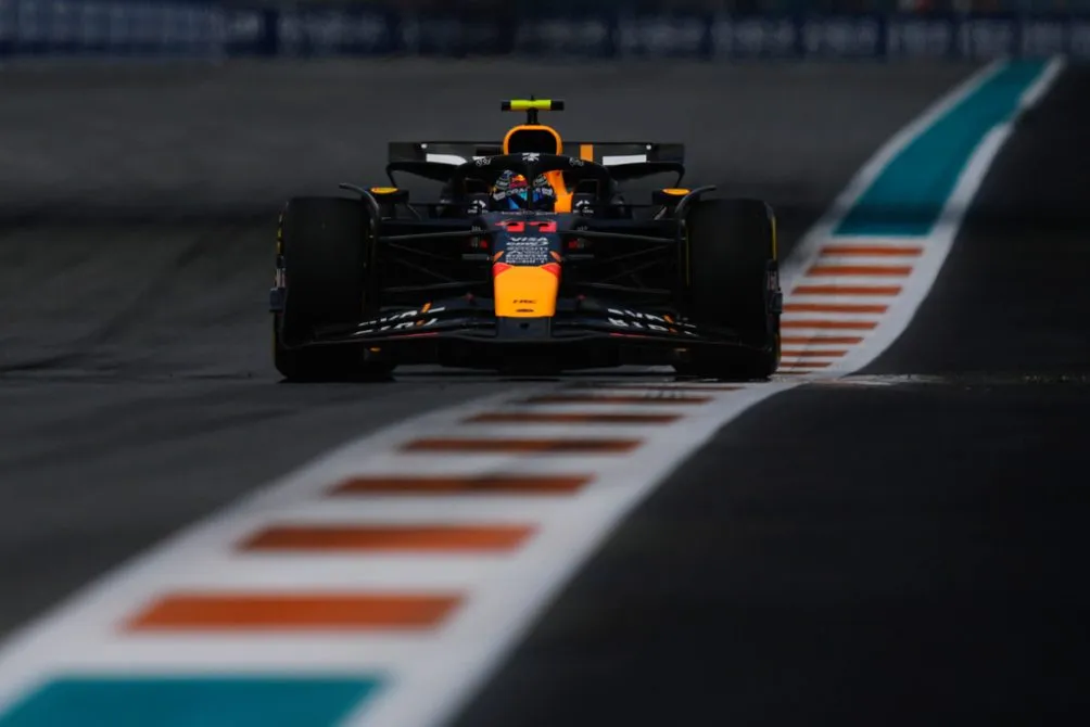 Checo durante la qualy de Miami