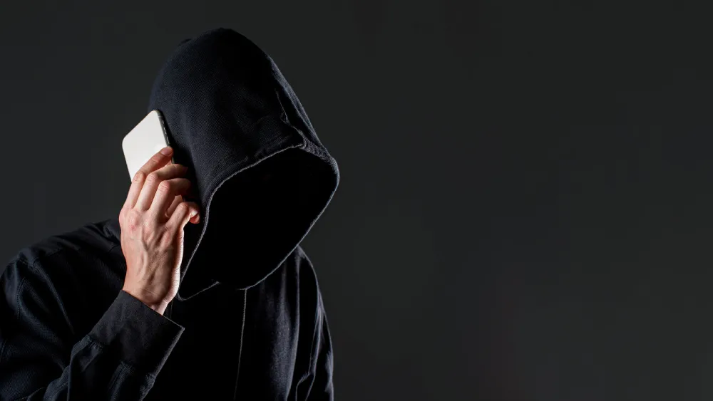 Los delincuentes buscan, con amenazas, intimidar a la población.