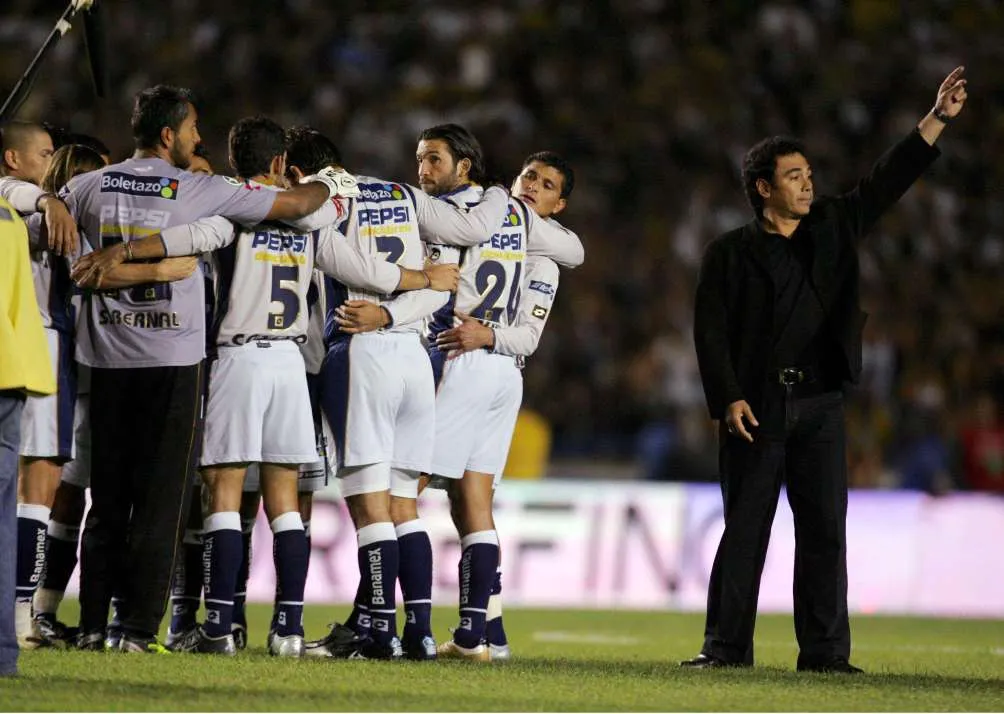 Hugo Sánchez como técnico de los universitarios