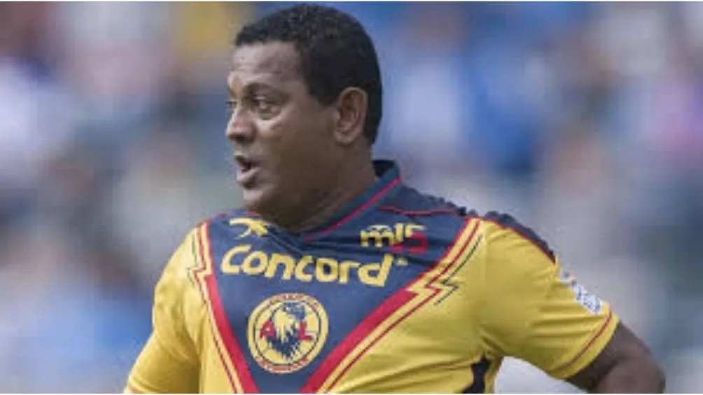 Antonio Carlos Santos criticó a Henry Martín