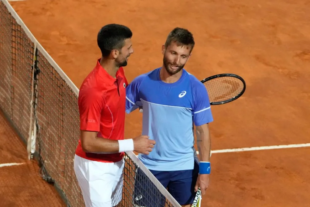 Djokovic y Corentin Moutet en el Masters 1000