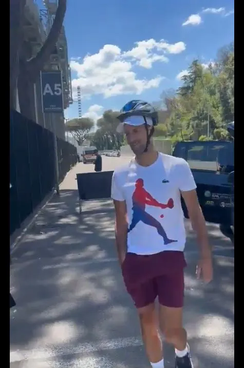 Así llegó Nole al Foto Itálico