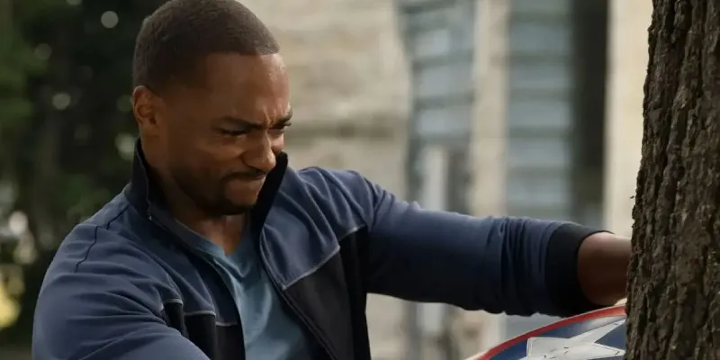 Sam Wilson tendrá la compleja misión de reconstruir Los Vengadores mientras le planta cara a nuevas amenazas