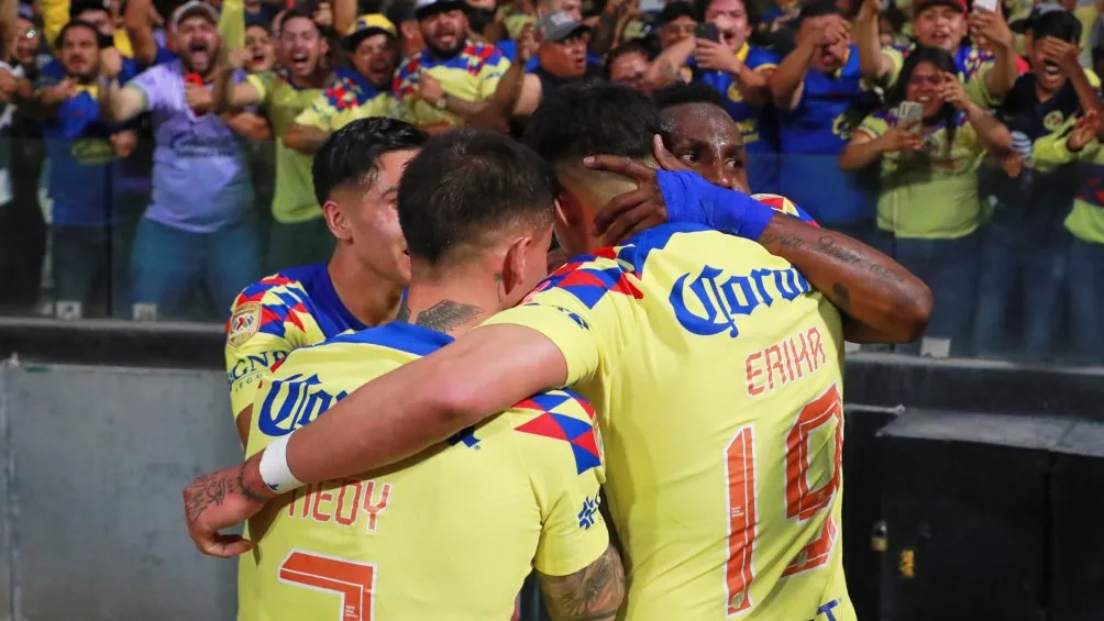 América celebra victoria vs Pachuca