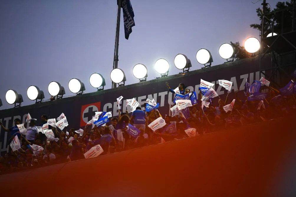 La afición celeste en el encuentro ante Pumas