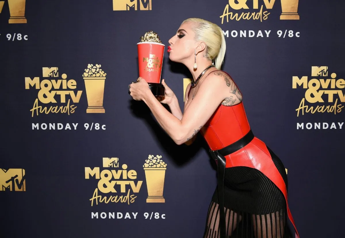 FB: @MTVAwards Los premios por lo regular los hacían en mayo.
