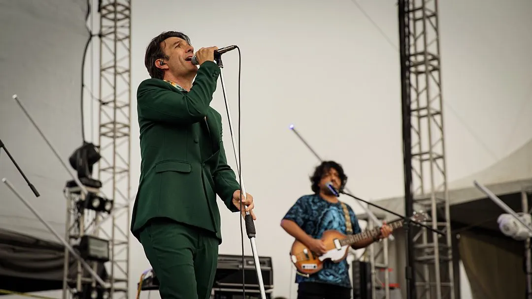 El cantante reveló que sí regresó con Sandra hace poco.