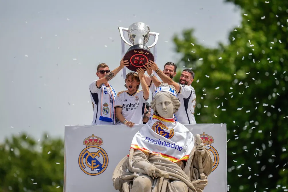 Jugadores de Real Madrid en celebración del título