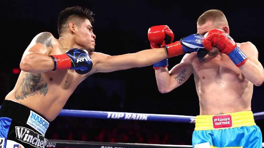 En disputa estaba el cinturón vacante Peso Ligero de la OMB.