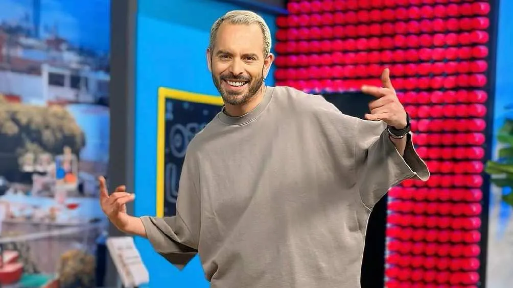 Lalo Carrillo, conductor de Qué chulada, reveló detalles sobre la muerte de la Toussaint.