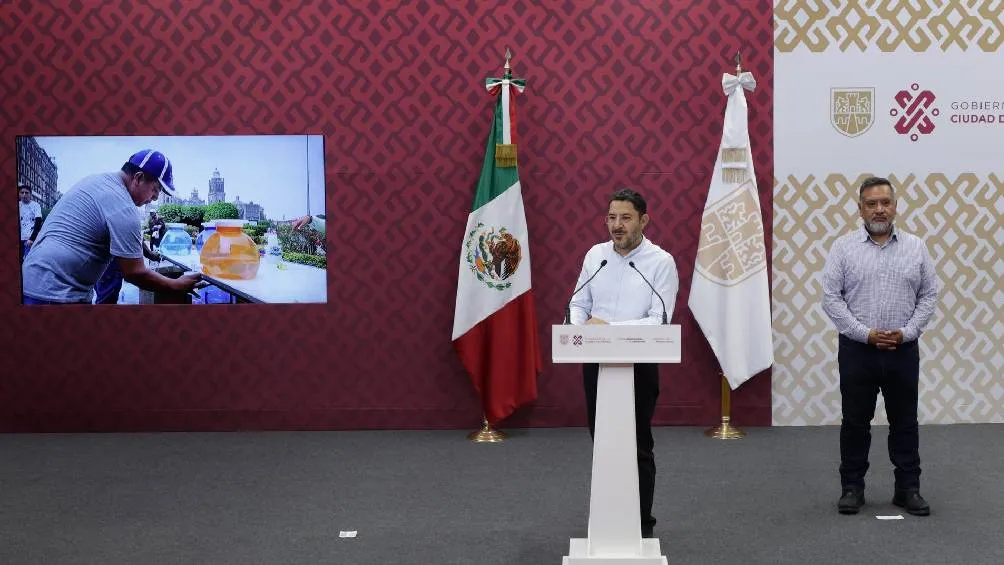 Desde el 12 de mayo, se han instalado ocho puntos de hidratación en la zona Centro para prevenir la deshidratación Foto Gobierno de México