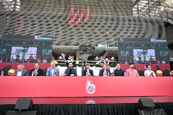 Diablos Rojos del México presenta su nuevo equipo para la Liga Nacional de Basquetbol