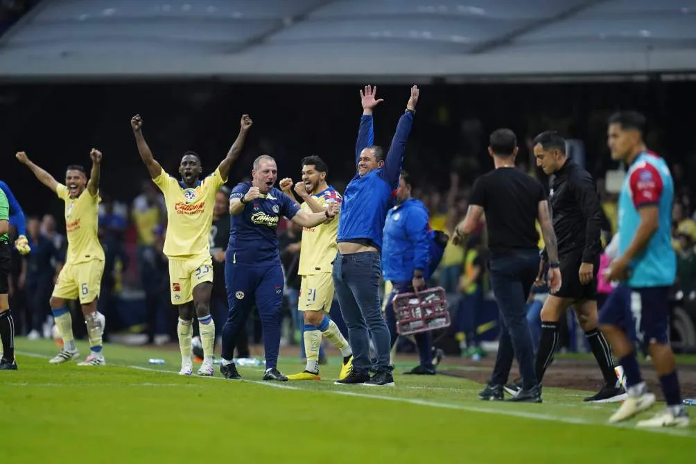 Jardine celebra el pase a la Final ante Chivas