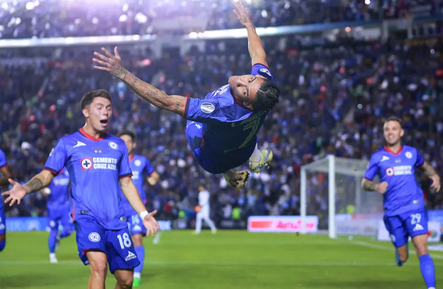 IMAGO7 Uriel Antuna celebra gol ante América