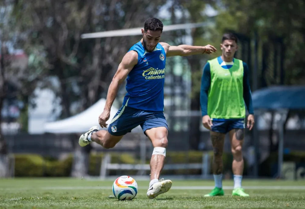 El uruguayo ya entrena con el América previo a la Final de Vuelta