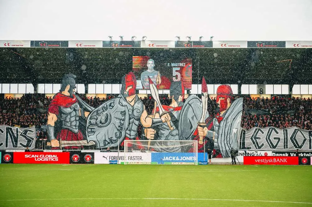 La afición de Midtjylland en el partido