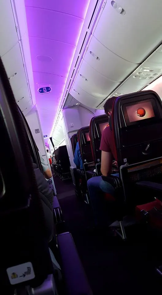 FB: @LozLights La policía indicó que ningún pasajero fue herido.