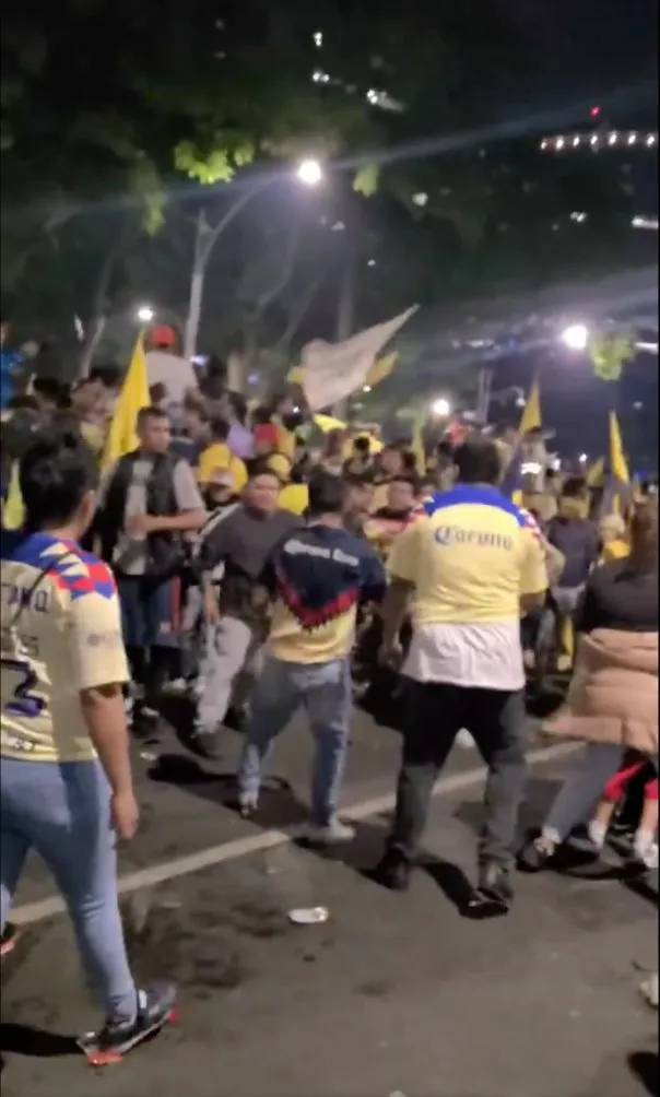 La riña se dio durante la celebración en Reforma