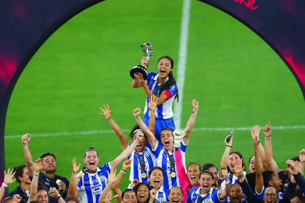 Bernal ha estado en los tres títulos de Rayadas