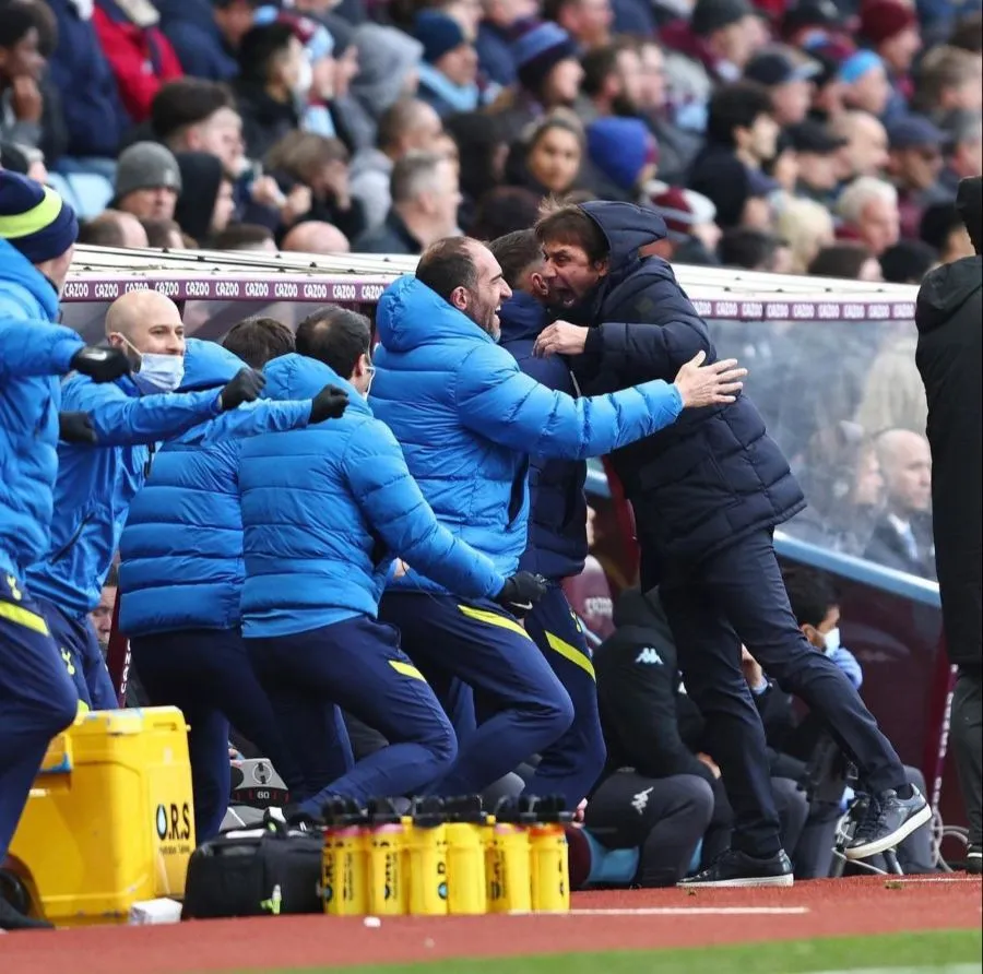 Antonio Conte es nuevo DT del Napoli