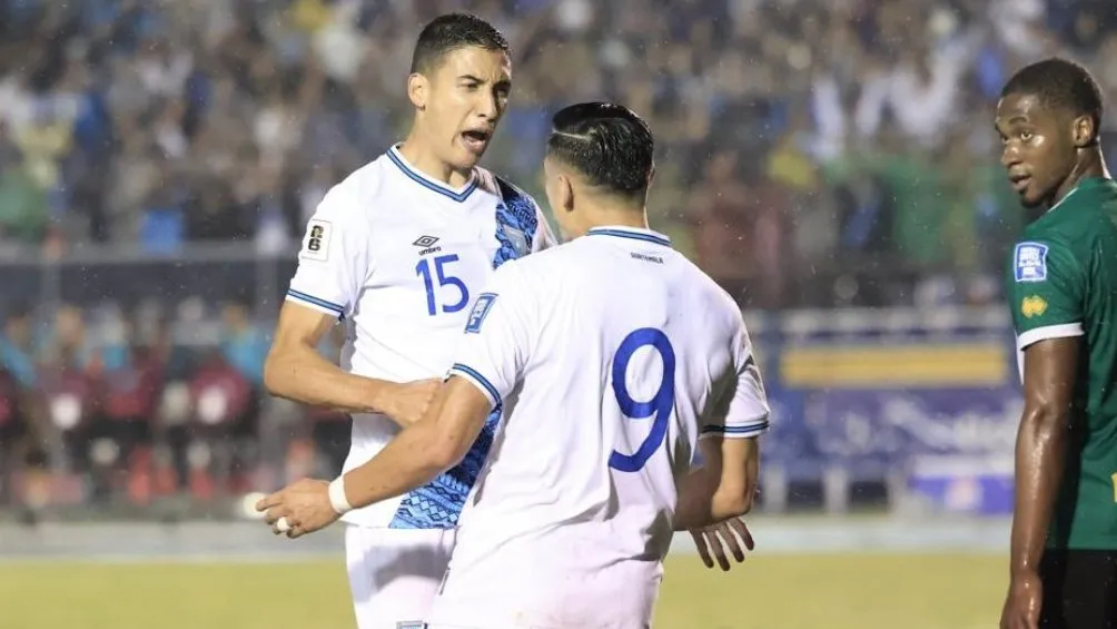 Guatemala celebrando la goleada en eliminatorias